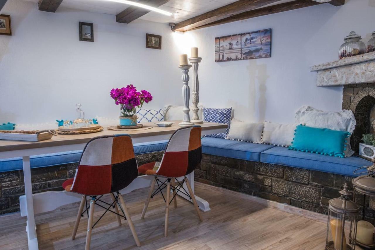 Luxury Suite Maria อายิโอสนิโกลาโอส ภายนอก รูปภาพ