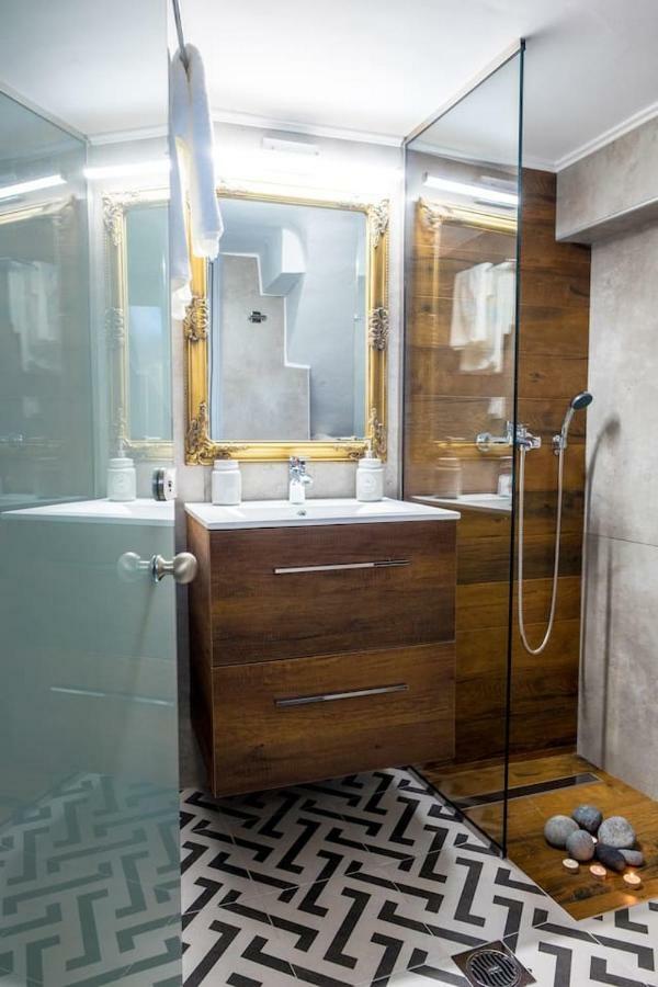 Luxury Suite Maria อายิโอสนิโกลาโอส ภายนอก รูปภาพ